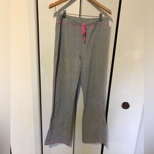 Ladies Wide Leg Track Pants Vintage  Size Medium $5.00 AS AN ADD ON
